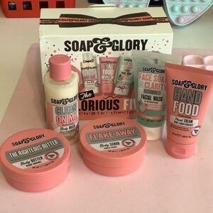 Soap & Glory The Glorious Five Gift Set Body Butter Facial Wash Scrub Hand Cream